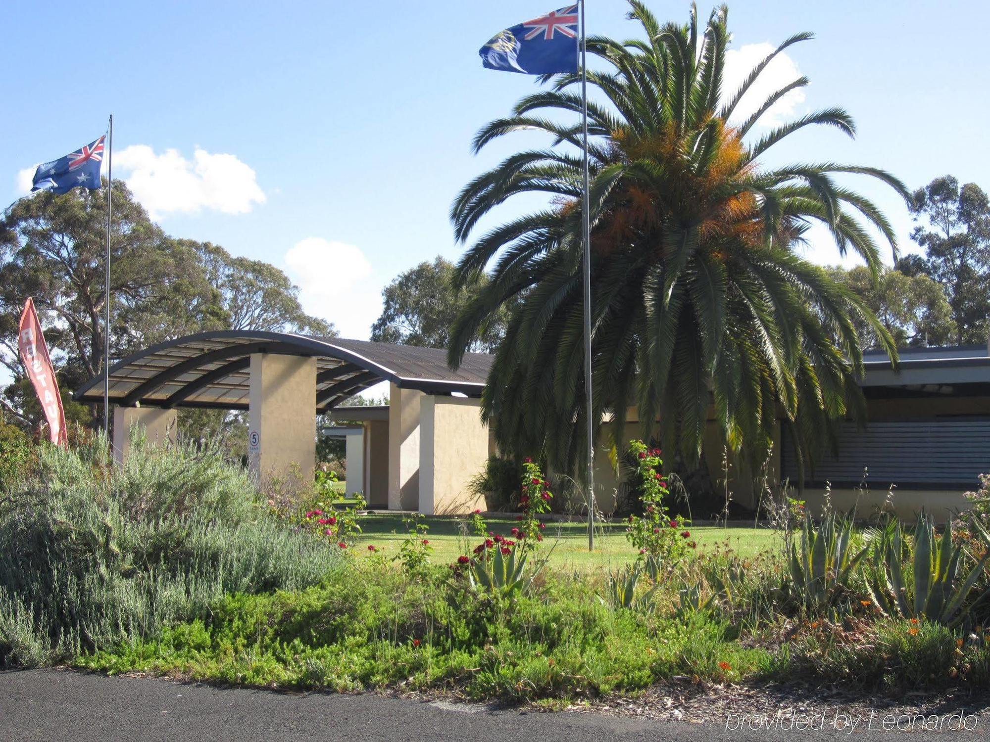 William Macintosh Motor Lodge Naracoorte Extérieur photo