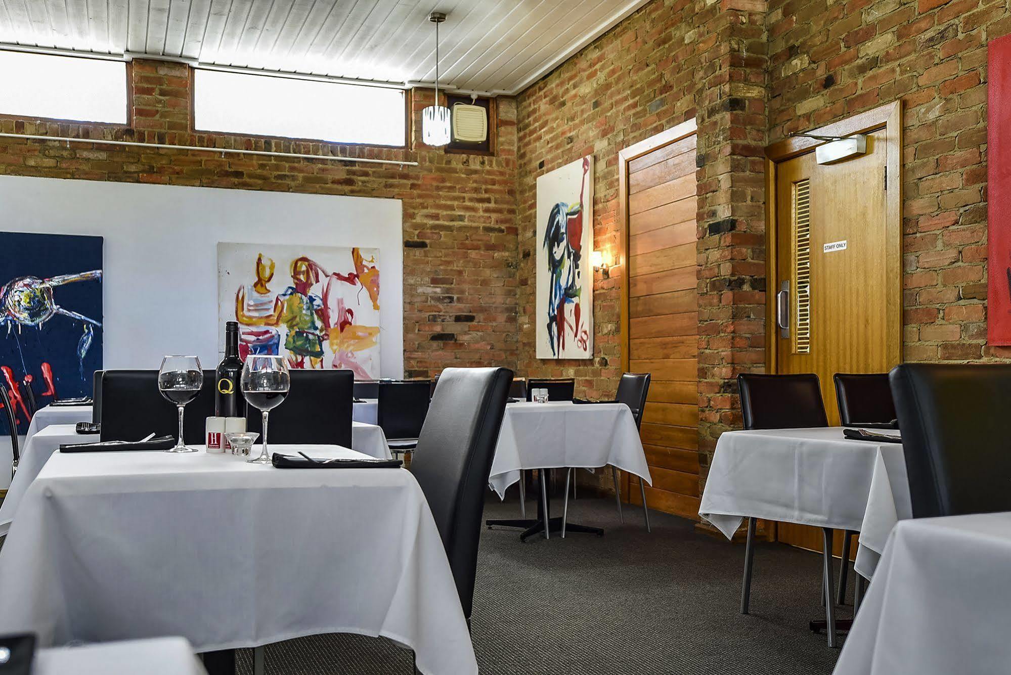 William Macintosh Motor Lodge Naracoorte Extérieur photo